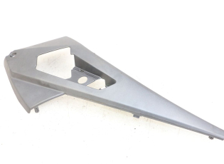 CACHE SOUS SELLE DROIT