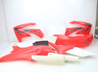 CARROSSERIE CARENAGE COMPLET