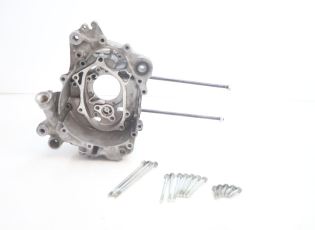 CARTER MOTEUR DROIT
