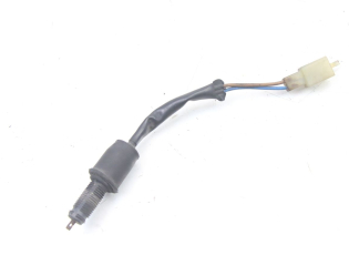 CONTACTEUR FEU STOP ARRIERE