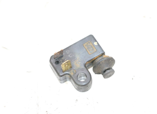 CONTACTEUR FEU STOP DROIT