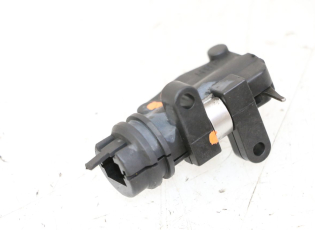 CONTACTEUR FEU STOP DROIT