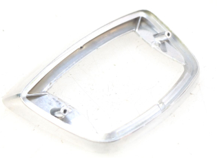 ENTOURAGE FEU ARRIERE