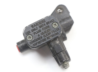 MAITRE CYLINDRE AVANT