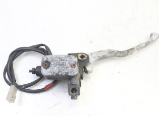 MAITRE CYLINDRE AVANT