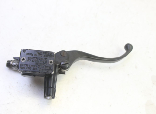 MAITRE CYLINDRE AVANT