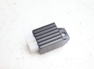 REGULATEUR CHARGE