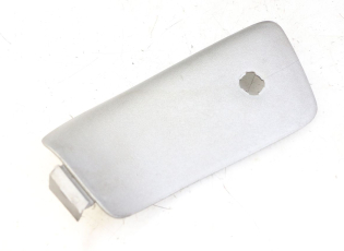 TRAPPE DE VISITE AVANT