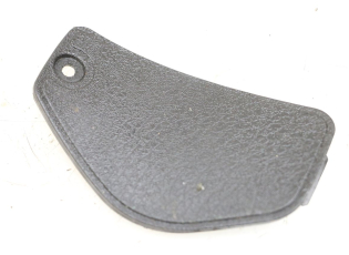 TRAPPE DE VISITE AVANT