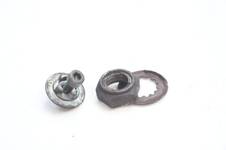 photo de MOER VOOR AANDRIJFWIEL UITGANG VERSNELLINGSBAK SUZUKI GSF N BANDIT 1200 (2001 - 2005) - Hoofdaanzicht