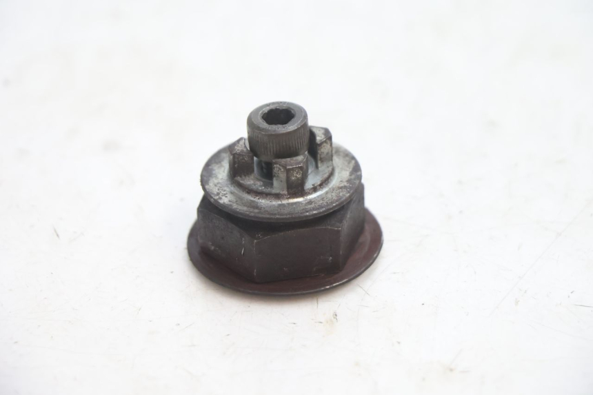 photo de MOER VOOR AANDRIJFWIEL UITGANG VERSNELLINGSBAK SUZUKI GSF N BANDIT 1200 (2001 - 2005) - Zoom op gebruiksstaat