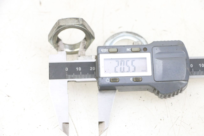 photo de MOER VOOR VORKT-STUURHUIS SUZUKI BURGMAN 650 (2013 - 2020) - Zoom op gebruiksstaat