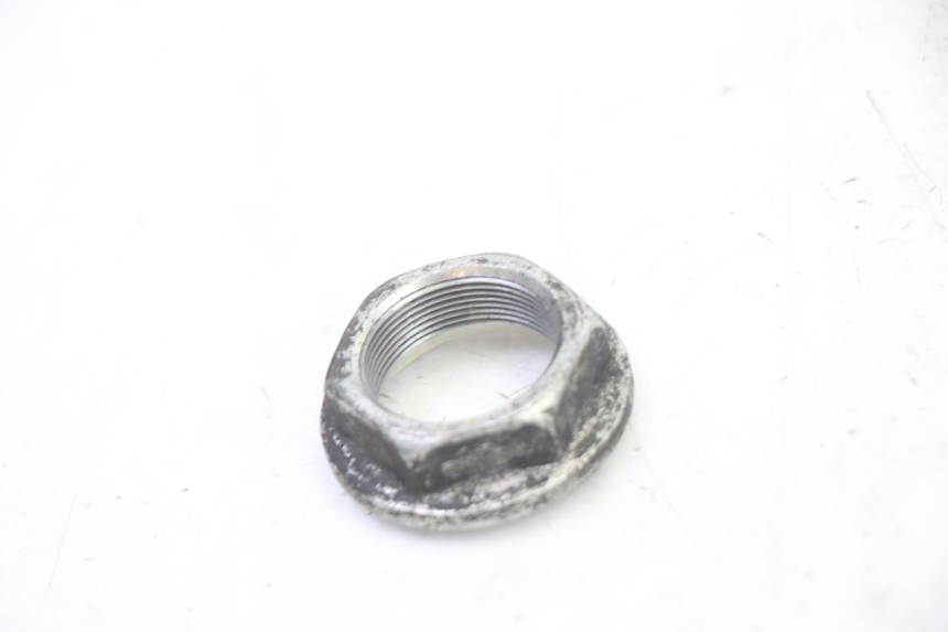 photo de MOER VOOR VORKT-STUURHUIS HONDA ST PAN EUROPEAN 1300 (2002 - 2013) - Detail van het onderdeel