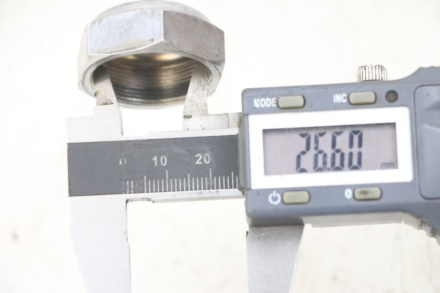 photo de VORK T-STUK MOER YAMAHA TDM ABS 900 (2002 - 2014) - Detail van het onderdeel