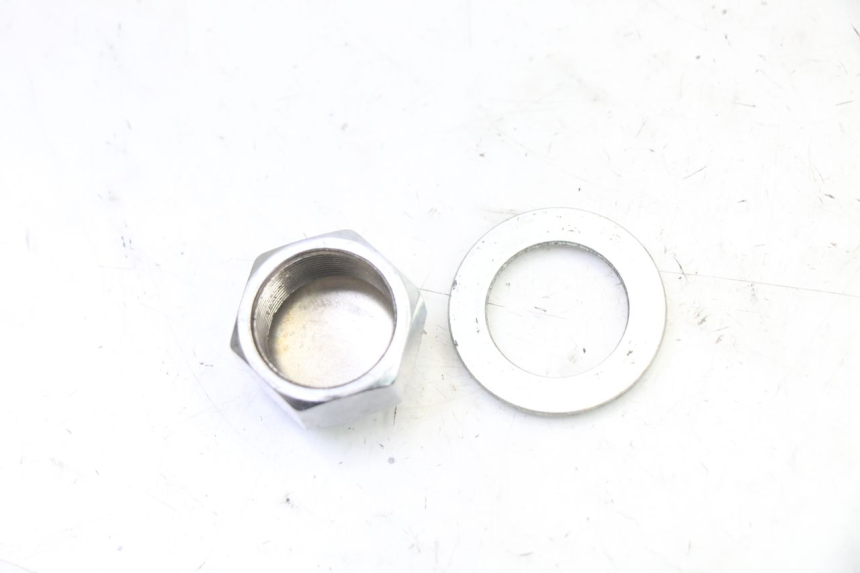 photo de MOER VOOR VORKT-STUURHUIS YAMAHA XJ6 ABS 600 (2008 - 2016) - Technische close-up