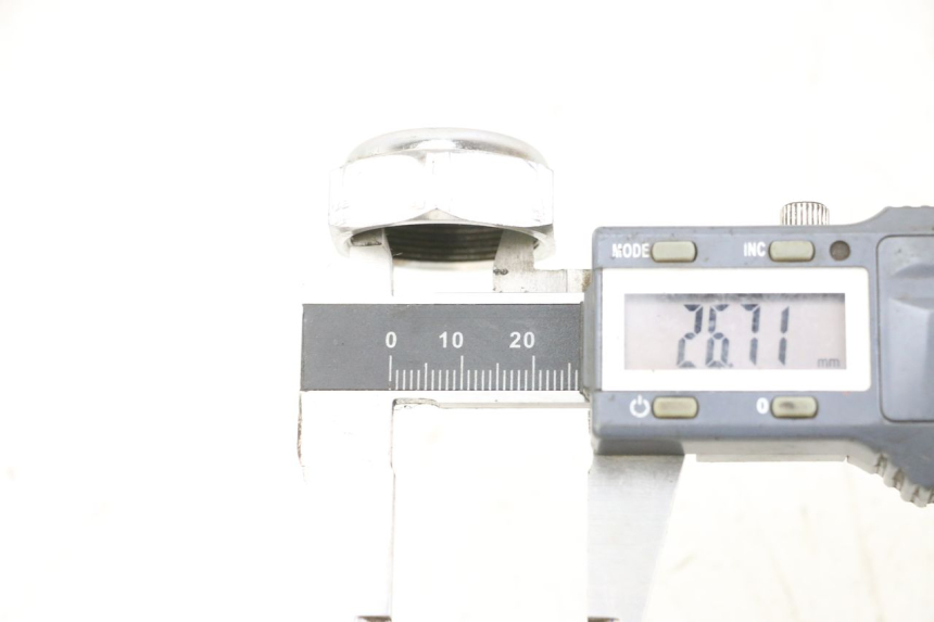 photo de MOER VOOR VORKT-STUURKOP YAMAHA FZ1 FAZER 1000 (2007 - 2009) - Detail van het onderdeel