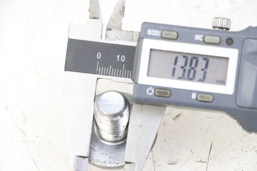 photo de VORK T-STUK MOER YAMAHA TZR 50 (2008 - 2016) - Detail van het onderdeel