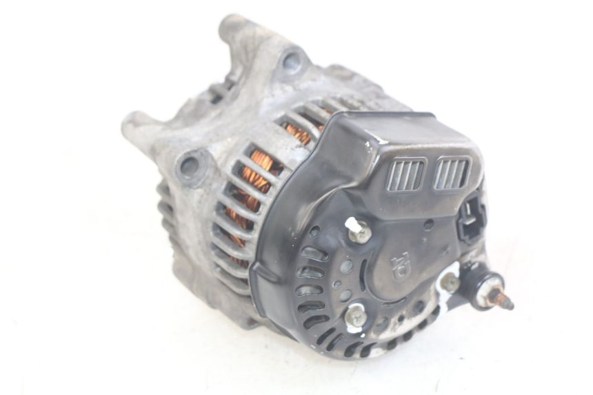 photo de ALTERNATOR TRIUMPH SPRINT ST 955 (1999 - 2001) - Detail van het onderdeel