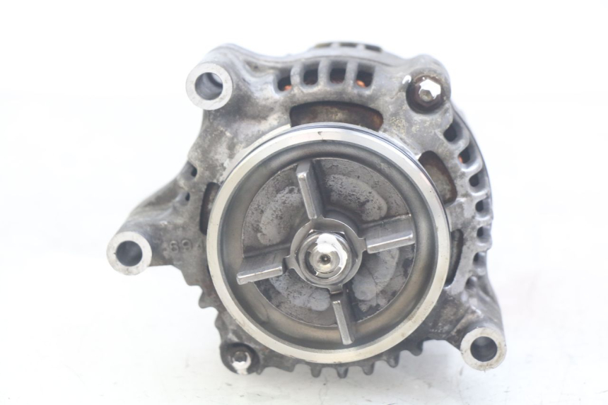 photo de ALTERNATOR TRIUMPH SPRINT ST 955 (1999 - 2001) - Andere kijkhoek