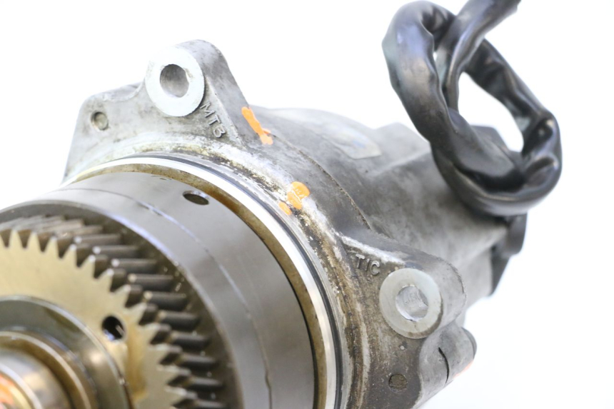 photo de Alternator HONDA ST PAN EUROPEAN 1100 (1990 - 2002) - Zoom op componenten