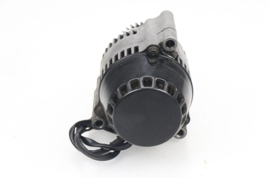 photo de ALTERNATOR SUZUKI GSXF GSX F 600 (1988 - 1997) - Technische close-up