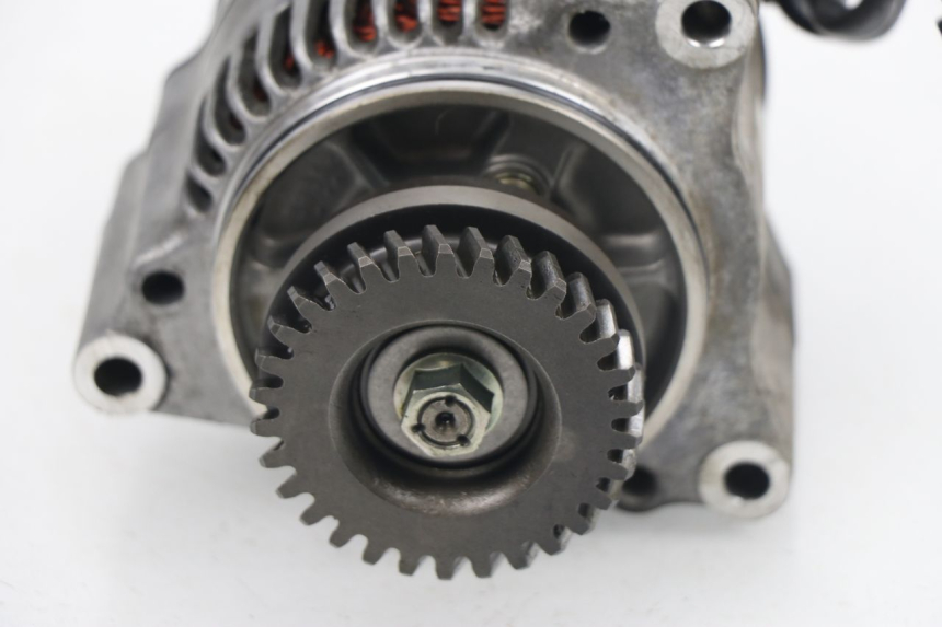 photo de ALTERNATOR SUZUKI GSXF GSX F 600 (1988 - 1997) - Bevestigingspunten
