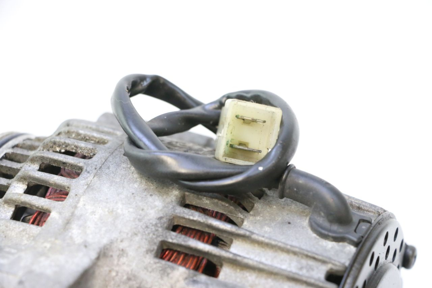photo de Alternator YAMAHA YZF R GENESIS 750 (1993 - 1998) - Andere kijkhoek