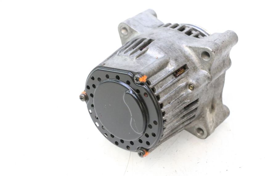 photo de Alternator YAMAHA YZF R GENESIS 750 (1993 - 1998) - Bevestigingspunten