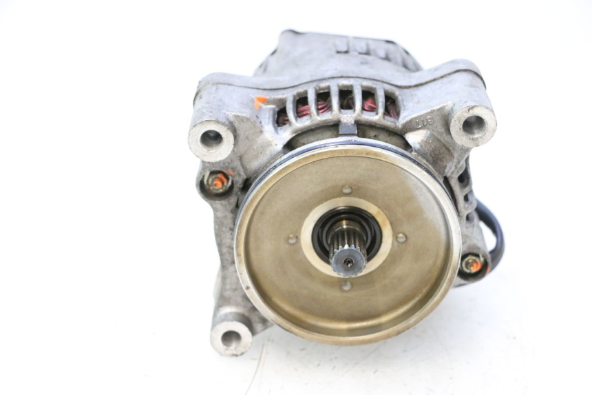 photo de Alternator YAMAHA YZF R GENESIS 750 (1993 - 1998) - Gecontroleerd onderdeel