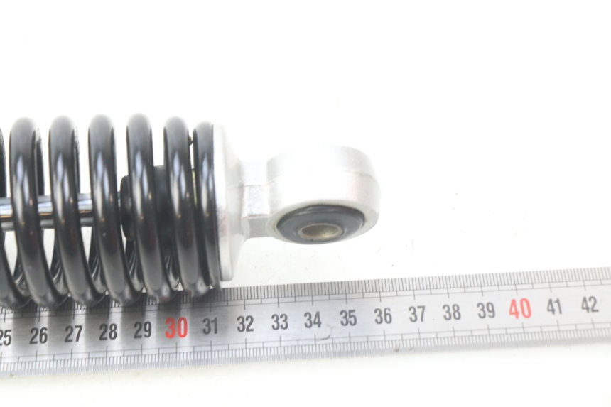 photo de ACHTERSTE SCHOKDEMPER KYMCO AGILITY 4T 50 (2018 - 2022) - Detail van het onderdeel