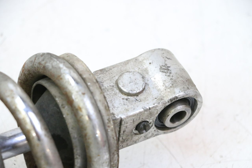 photo de ACHTERSTE SCHOKDEMPER HONDA CBR RR FIREBLADE 900 (1992 - 1994) - Zoom op componenten