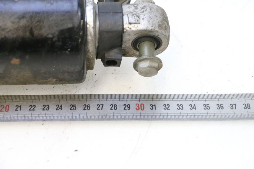 photo de ACHTERSTE SCHOKBREKER KAWASAKI GPX F ZX750F 750 (1986 - 1990) - Detail van het onderdeel
