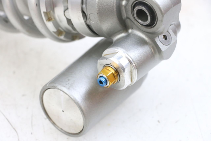 photo de ACHTERSTE SCHOKDEMPER SUZUKI GSF N BANDIT 600 (1996 - 1999) - Overzicht