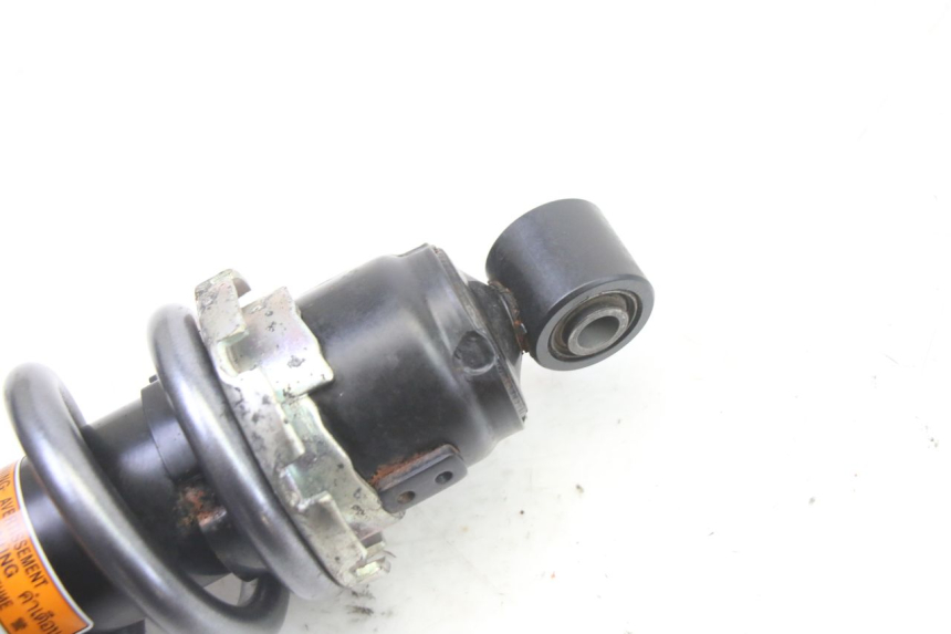 photo de ACHTERSTE SCHOKDEMPER SUZUKI GSR 750 (2011 - 2017) - Andere kijkhoek