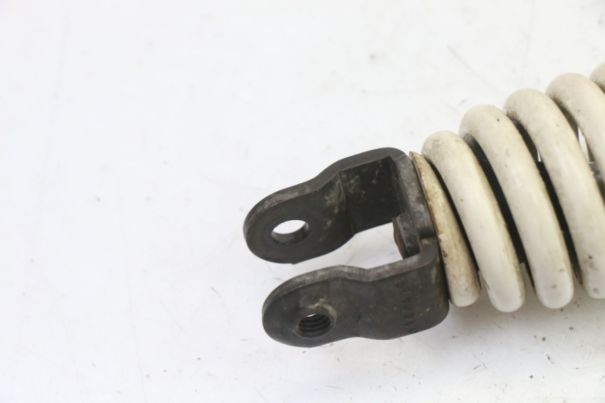 photo de ACHTERSTE SCHOKDEMPER YAMAHA JOG R 50 (2004 - 2014) - Detail van het onderdeel