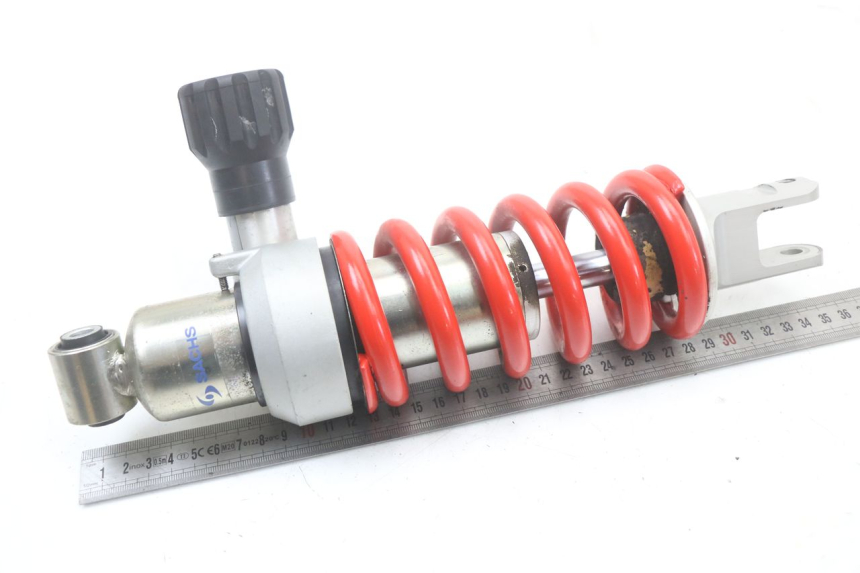 photo de ACHTERSTE SCHOKDEMPER MOTO GUZZI NORGE 8V GT 1200 (2011 - 2016) - Zoom op componenten