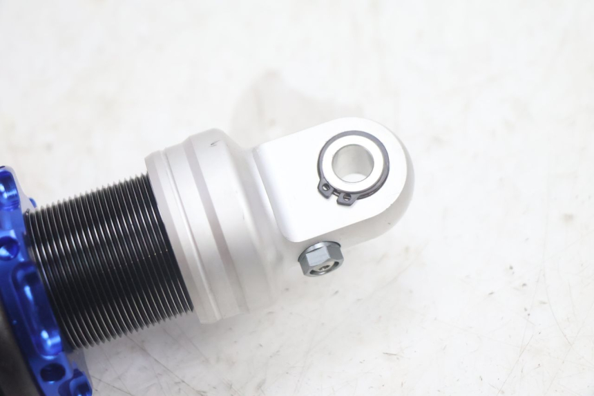photo de ACHTERSTE SCHOKDEMPER APOLLO RFZ 150 - Technische close-up