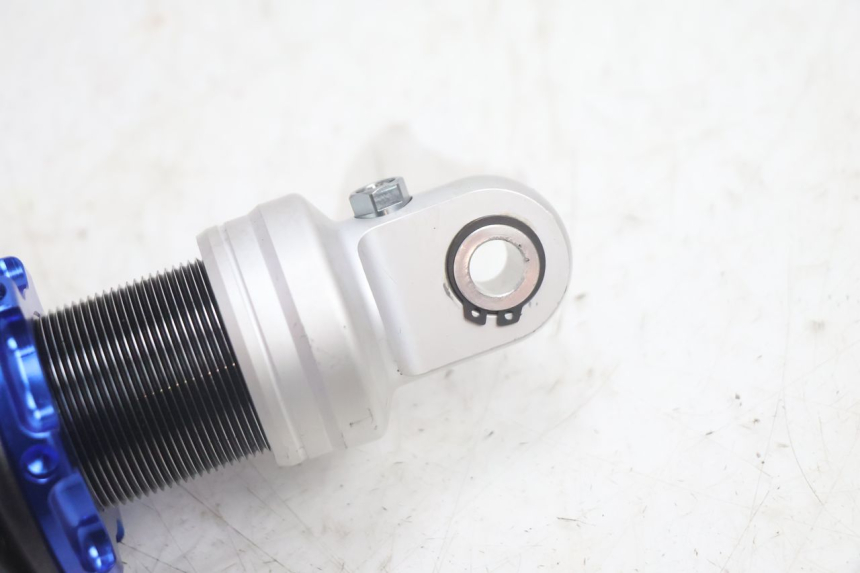 photo de ACHTERSTE SCHOKDEMPER APOLLO RFZ 150 - Overzicht