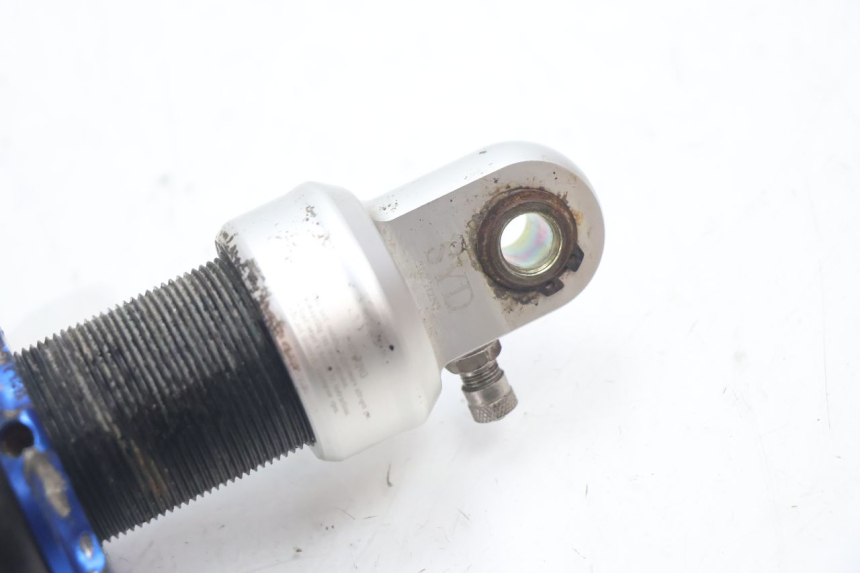 photo de ACHTERSTE SCHOKDEMPER APOLLO RFZ 140 - Staat van het oppervlak