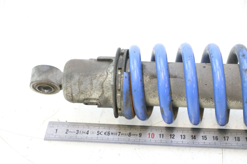 photo de ACHTERSTE SCHOKBREKER HONDA ST PAN EUROPEAN 1100 (1990 - 2002) - Detail van het onderdeel