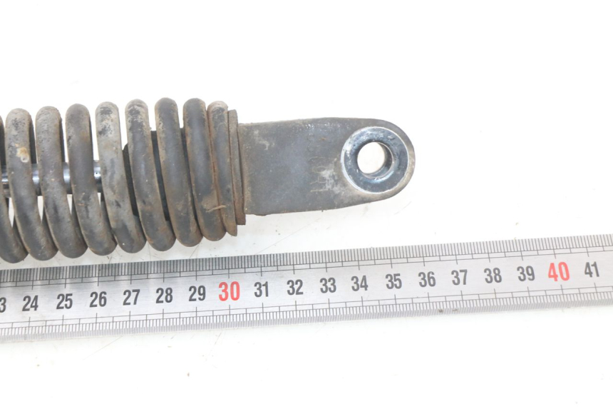 photo de ACHTERSTE SCHOKDEMPER PIAGGIO VESPA LX 2T 50 (2005 - 2013) - Detail van het onderdeel