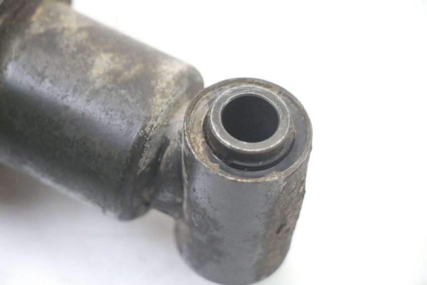 photo de ACHTERSTE SCHOKDEMPER YAMAHA TZR 50 (2008 - 2016) - Bevestigingspunten