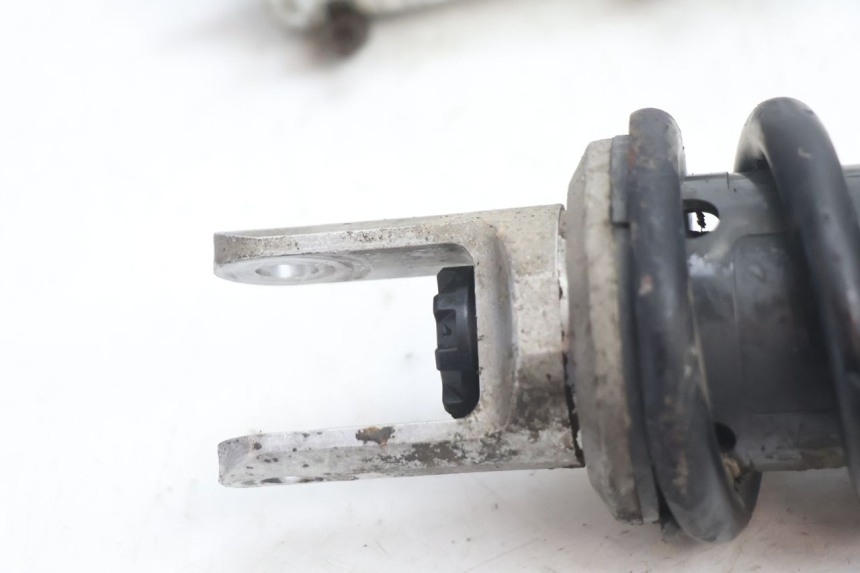 photo de ACHTERSTE SCHOKDEMPER KAWASAKI ZX-6R ZX6R 600 (1995 - 1997) - Bevestigingspunten