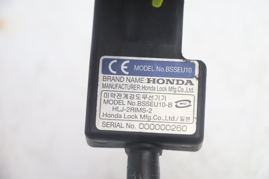 photo de TRANSPONDERANTENNE HONDA FJS SILVER WING SILVERWING 400 (2005 - 2008) - Overzicht