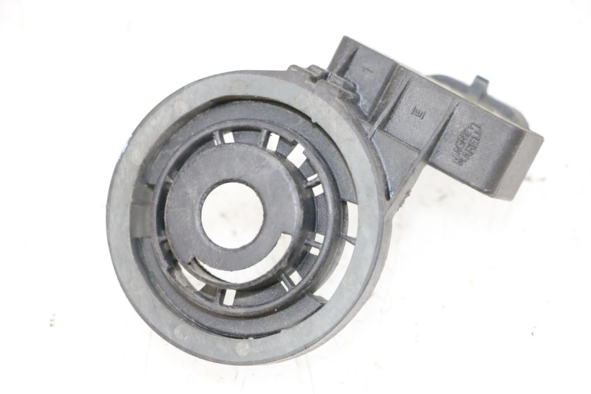 photo de TRANSPONDERANTENNE PEUGEOT GEOPOLIS 400 (2007 - 2013) - Hoofdaanzicht