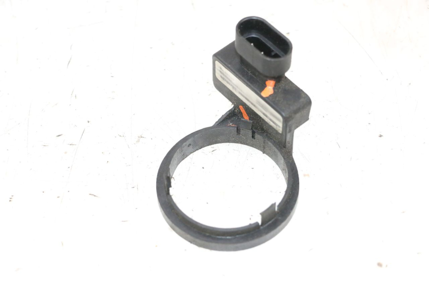 photo de TRANSPONDERANTENNE PIAGGIO MP3 LT 400 (2007 - 2012) - Andere kijkhoek