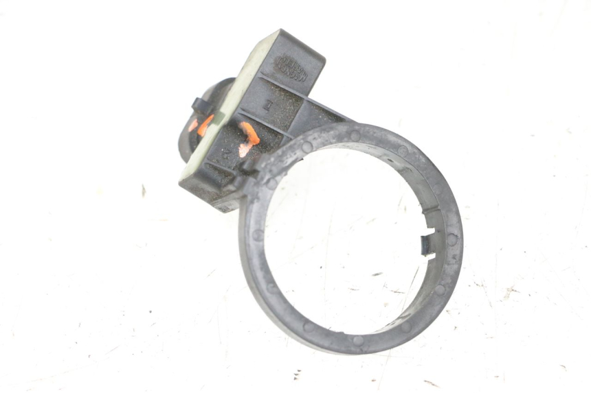 photo de TRANSPONDERANTENNE PIAGGIO MP3 LT 400 (2007 - 2012) - Hoofdaanzicht