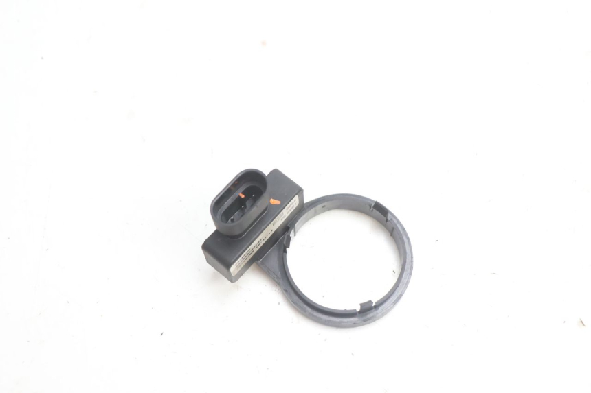 photo de TRANSPONDERANTENNE PIAGGIO MP3 LT 400 (2007 - 2012) - Zoom op gebruiksstaat