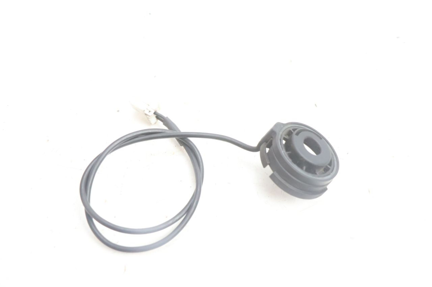 photo de TRANSPONDERANTENNE PEUGEOT SATELIS 125 (2006 - 2009) - Zoom op gebruiksstaat