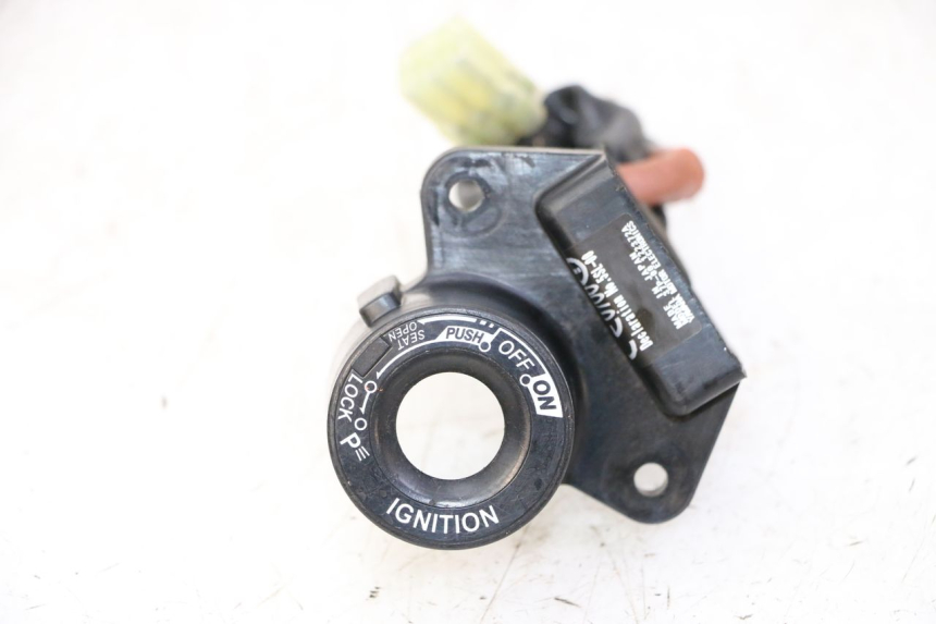 photo de TRANSPONDERANTENNE YAMAHA X-MAX XMAX 125 (2010 - 2013) - Hoofdaanzicht